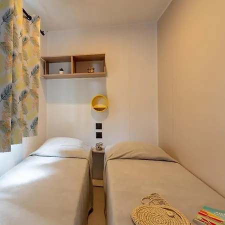 Le Cycas, Mobil-home Neuf Avec Sa Vue Dégagée Sur Les Vignes Et La Hyères