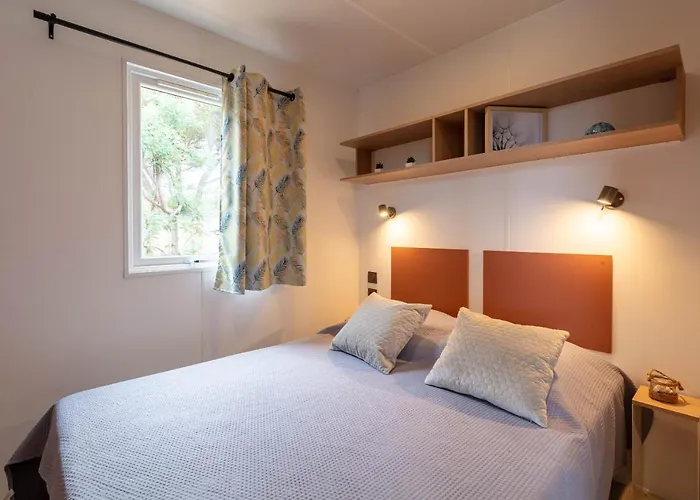 Feriehus Le Cycas, Mobil-home Neuf Avec Sa Vue Degagee Sur Les Vignes Et La *